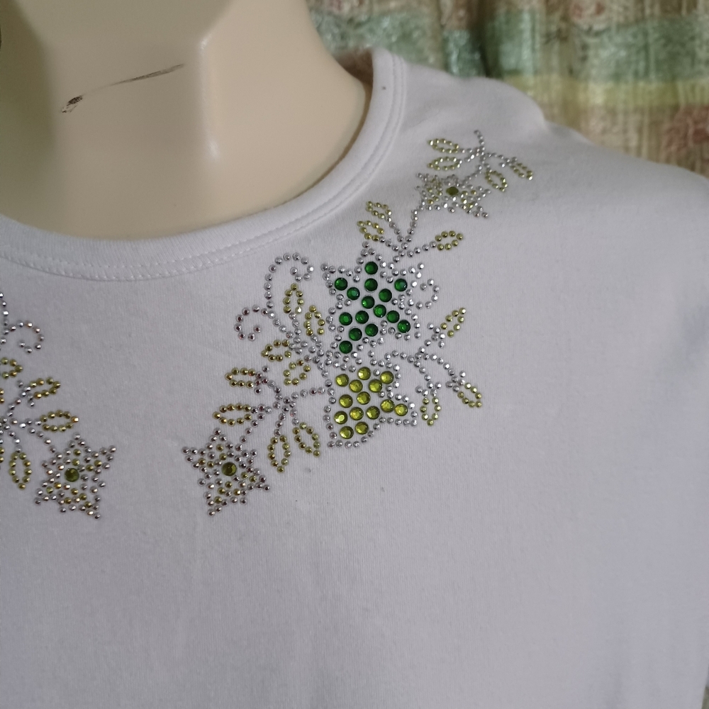 Ladies white shirt with rhinestone size medium new